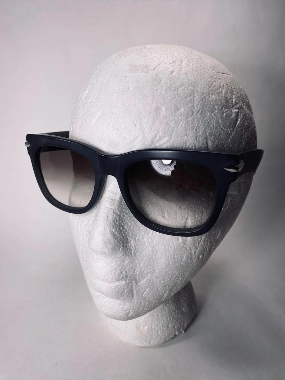 Rag & Bone Men's Square Dark Gray Black Matte Sunglasses RNB 5006/S (scratch)